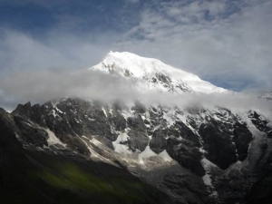 Langtang Gosaikunda Helambu Trek